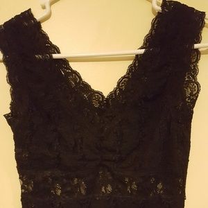 XOXO sleeveless lace top